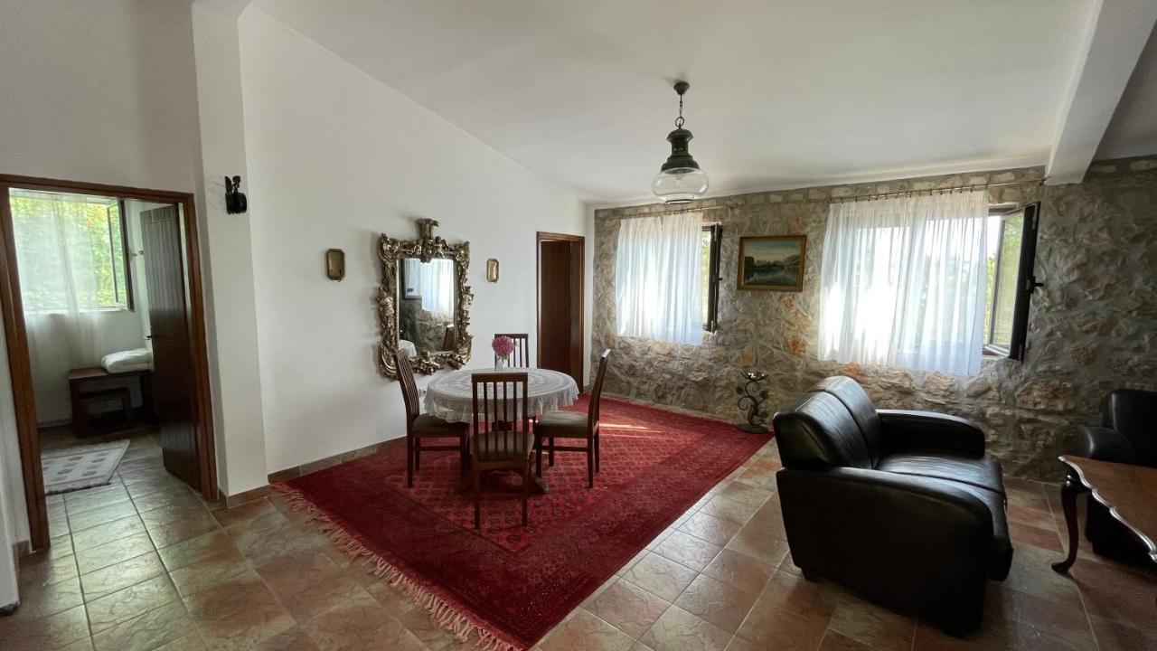 House In The Mountains Near Budva Exterior photo