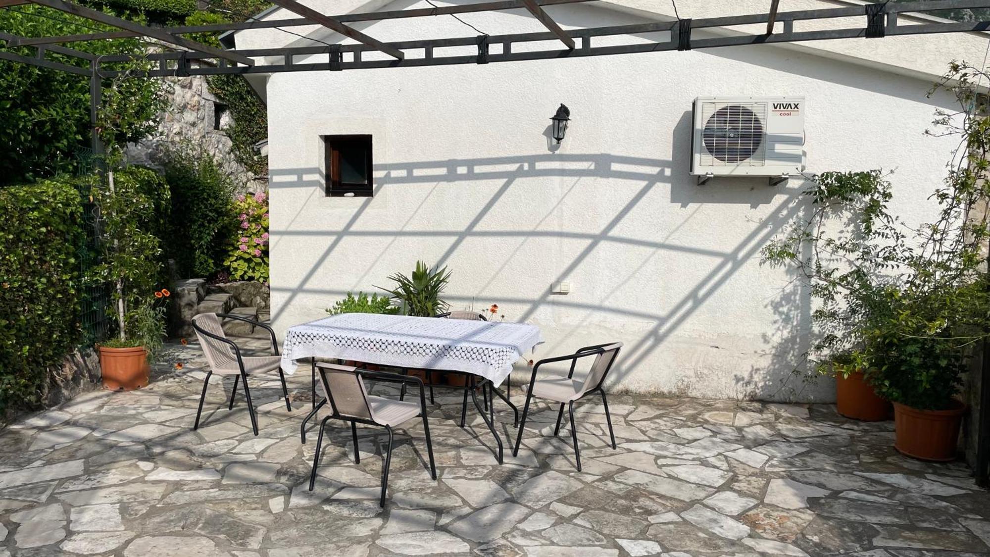 House In The Mountains Near Budva Exterior photo